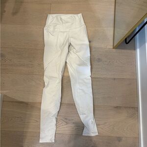 ALO Yoga Cream Leggings